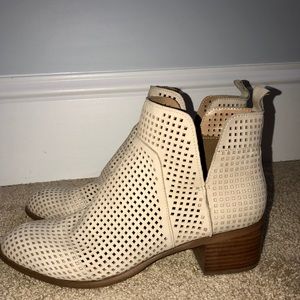 Adorable booties! Fun and playful. Only worn ONCE!